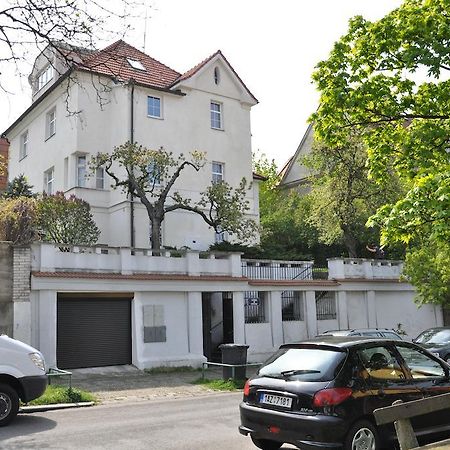 Lida Guest House Прага Екстер'єр фото