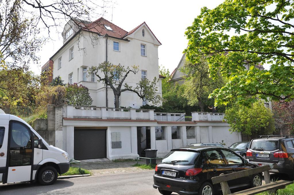 Lida Guest House Прага Екстер'єр фото